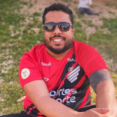 Pai da Lara e do Davi ❤ Athleticano 🌪️ https://t.co/q8qjb025mO