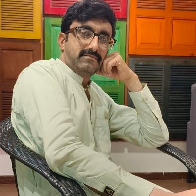 Pharmacist, Social Media Activist۔. PTI is my janun. Imran Khan and Shah Mehmood Qureshi are my heroes 💕
❤️Pakistan tehreek _e_ insaf ❤️