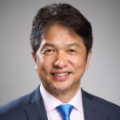 茨城県知事の大井川和彦(おおいがわ かずひこ)です。「活力があり、県民が日本一幸せな県」の実現に向け、「新しい茨城」への挑戦を続けます。