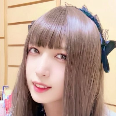 女装しまする♪ はじめまして!呑むのと遊ぶのと寝るのとアニメ、漫画、ゲーム、昔のもの、V系(平成のばっかり)ロリィタ(全部すきだけど特に和ロリ)サブカル、ピアス、女装、ガンダム、永野護さま!(神様)ファイブスター物語みんな読もう!!! 美容好きな178cm。AとかBとかに囚われないよ、よろしく♪#女装 #男の娘
