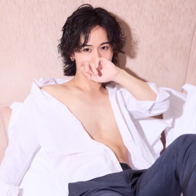 -日々の生活に青春を- 貴女の日常に僕が少し手を加えて非日常をお届けします🌿172㌢/60㌔/人懐っこい🐕/ファッション👖/アニメ📺/ゲーム🎮/イラスト👨🎨/サイクリング🚴/ボルダリング🧗/ENFP-T(運動家)#女風 HPはこちら↓