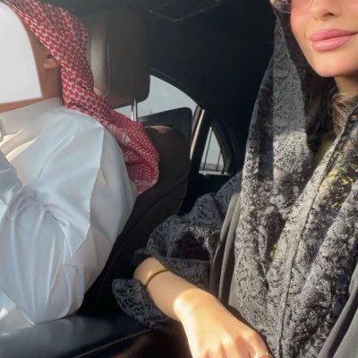 __rarru's profile picture. 