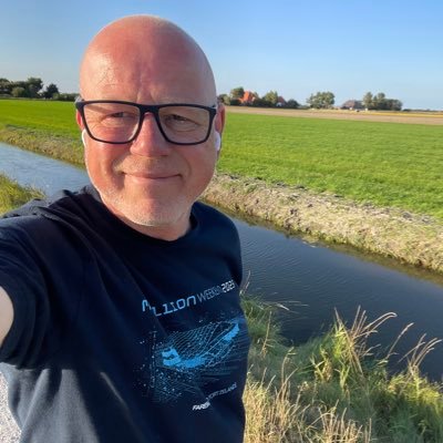 Eigenaar van Koos Wijma Payroll Services, zzp-er, Marillion-fan, Bourgondiër. Kink-luisteraar⚫️⚪️, AFOL