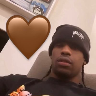 michealbrwn's profile picture. 