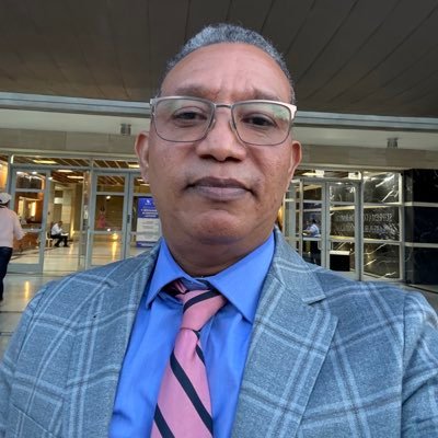 elixnicolas's profile picture. Abogado, Fiscal, Escogidista.