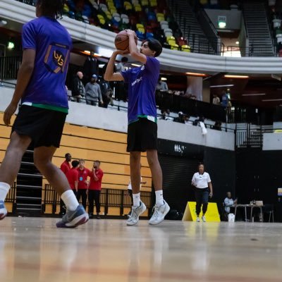 Daksh arora | 15 years old | 6’1 combo guard | 60 kg(130 lbs) | 3.4 GPA | class of 2029 | London,uk | Chiswick gators premier | email:@d4kshbajaj@gmail.com