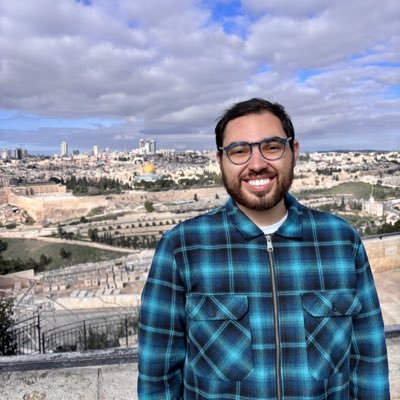 PhD in Political Science - Content Manager @standwithusbr - International Politics • Religion • Antissemitism 🎗️