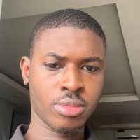 Toyeeb (@deyindez) 's Twitter Profile