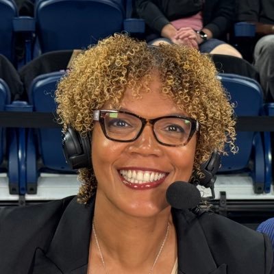 🏀24 yr College Coaching Vet | 🏆Greater Flint Afro-Am Sports HOF Inductee | 📺 🎙️Chicago Sky & College WBB Analyst | 💪🏾 Empowering others to Win the Day