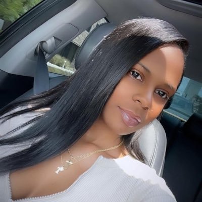 Single black female addicted to retail ✨ KY Lash Tech @ STUDIO 77 📍. IG 📸 prettyblackonee