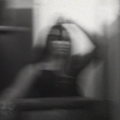Photography. Poetry. Books. Hugs. https://t.co/SnbCfY1DIP