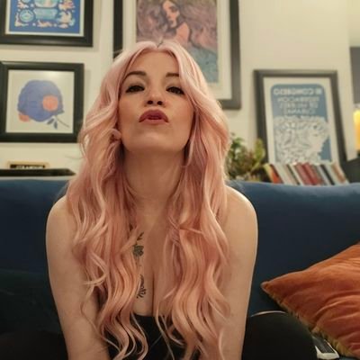 lamariabrava's profile picture. alquimista autodidacta