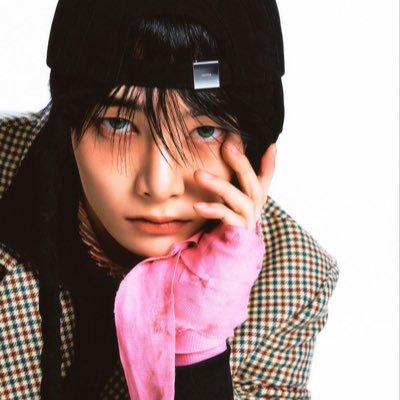 ⠀⠀⠀⠀⠀⠀Pretty bitches love me ⠀⠀⠀⠀⠀⠀ ⠀⠀⠀⠀⠀⠀ ⠀Ugly hoes hate me