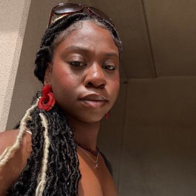 itssdeso's profile picture. Ig @iamdestiinymariie/ Entrepreneur mindset ✨ goddess treatment only