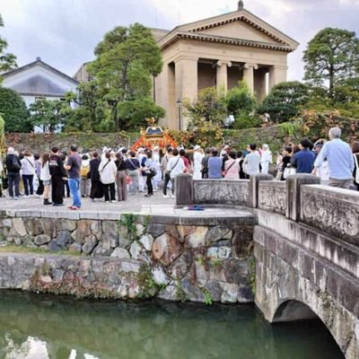 女性からのリクエストは受け付けません。男性にのみ興味があります。チャットしたり新しい友達を作ったりするには、私をフォローしてください.