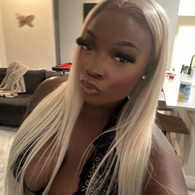 ayeegabi's profile picture. you be good baby tho 💋