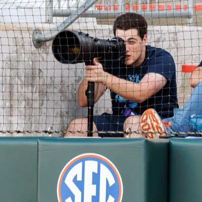 noah_lantor's profile picture. Assistant Multimedia Editor and Photographer for @TheAlligator