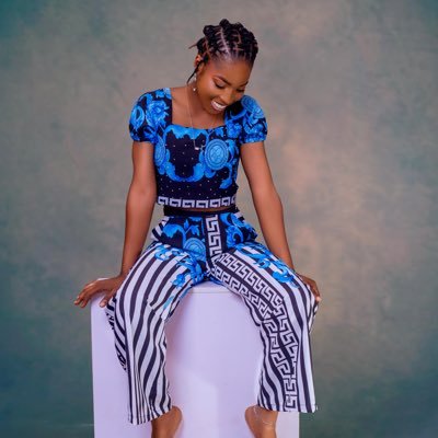 ATemmieT's profile picture. Straight Forward Queen 🫅/ Fashionista 👗 / Muslimah🧕