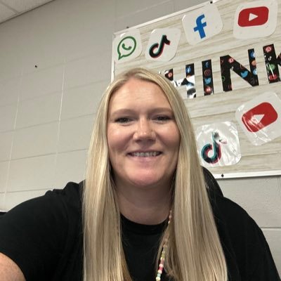 📚Future School Librarian 📕Passionate about literacy 📗Lifelong learner