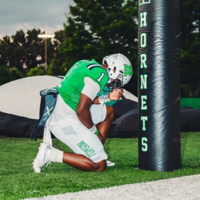 '26| Roswell High School (GA) | QB🏈 | GA Jackets IF⚾️ | LL5⭐️| 3.7 GPA treysmith13141@gmail.com | https://t.co/qDlF7tue9I
