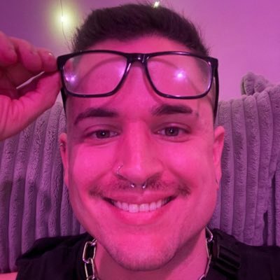 ER PA-C • manga, techno, gaming and housewives • he/his • 🤭🏳️🌈