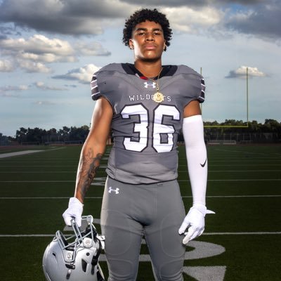 C/O 2027 | GPA.3.7 | 6’0 192LBS | Sotomayor HS @Sotocats_fb MLB/OLB NCAA ID: 2401194441 IG: elisgha_crawford