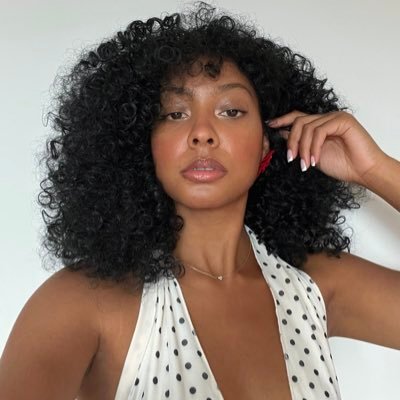 Amanda Simmons Profile