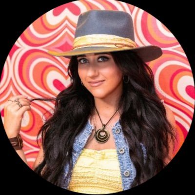 Official twitter of Ashley Wineland Country Music Singer/ Songwriter Desert Rat - Horses & Dirt Bikes
