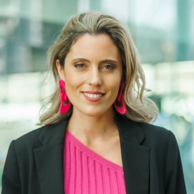 Mamá, periodista y ex concejala. Candidata a Diputada x Las Condes, La Reina, Peñalolén, Vitacura y Lo Barnechea (D11) #PorqueMeGustaChile ♥️
