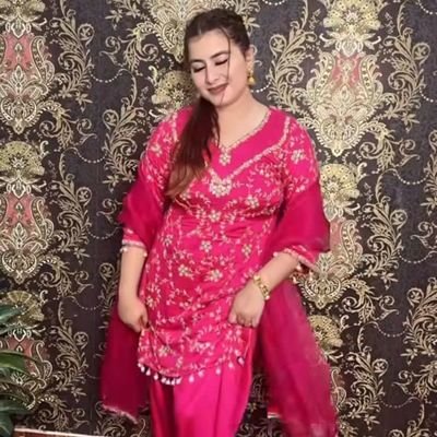 hyyy.. guys.. m verstile boy..i like shemales n trans.. plzz inbox msg kro.. jisko milna h pls bale hi msg kre..MILO KII M FRM PUNJAB NEAR LUDHIANA