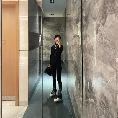 台湾出身🇹🇼、スケートが大好きで❄️ 氷の上で自由とスピードを感じています。
羽生結弦選手の熱心なファン⛸️でもあります。羽生結弦選手を応援している皆さん、ぜひご連絡ください。
一緒に羽生結弦選手を応援していきましょう!
