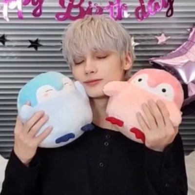 #bts #txt | moarmy | she/her | 02 line | (5:53) blue spring day | un poquito de anime y pjo