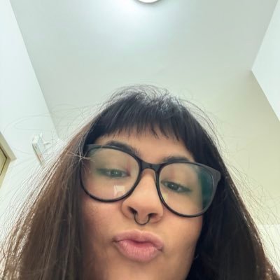 falida por ser fã de muitas bandas