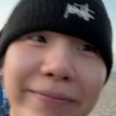 hy_allie's profile picture. busy hating the cities i don't belong | bts and svu fan