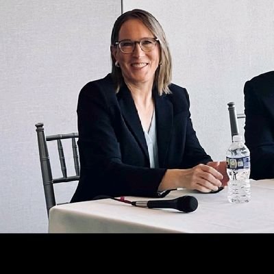 SEC Commissioner since 1/2018. My tweets may not reflect the views of the SEC or any other SEC Commissioner.