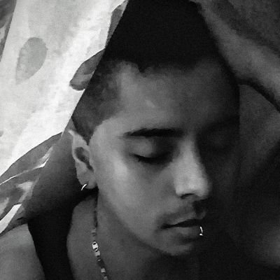 lluvia 🍁🍂estaciòn faborita otoño penquista de tomo y lomo 🙌🖤 amante de los hombres 😍🤤🤤 ♂️🔞 y me fascinan los hombres