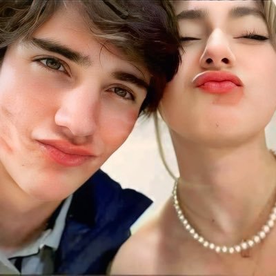 خود غرض ٹوفی
Miss Krna Toh Dur Ki BAAT Me Kesi Ko MissCaLL Be Na KroN