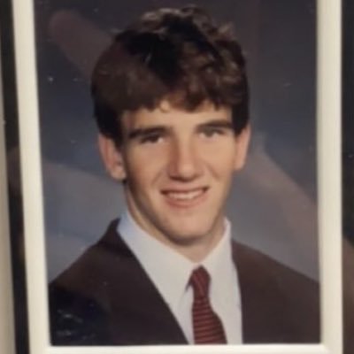 Sports gambler | DKE pledge trainer 15’-17’| Lip pillows n big butts lover | Won phi sig sweetheart 16’ | Drinker of Corona n TSL | Love to munch box