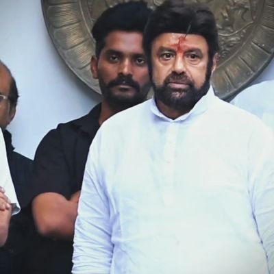 బాలయ్య అడుగుజాడల్లో నడవటం మా జీవన గమ్యం 🙌🔥
నందమూరి బాలయ్య -పద్మభూషణ్ బాలయ్య 💥 👉Instaid:https://t.co/jbtJvnrEoL