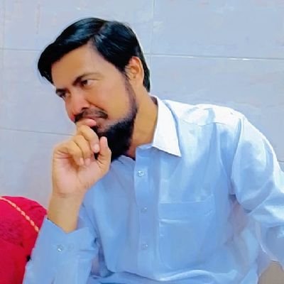 اک تیرے ساتھ ساتھ چلنے کو
زندگی راستے میں چھوڑ آیا