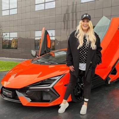 kate82854's profile picture. I came from a wealthy family I came here to help the poor in any situation😍❤️