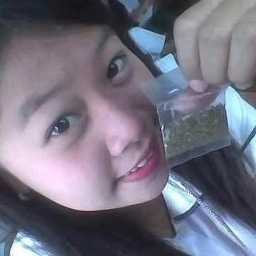 certified lover girl with delulu tendencies / xG enjoyer
