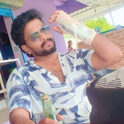 அரசியல் வேண்டாமென்று நீங்கள் விலகி நிற்கலாம்; ஆனால் அரசியல் உங்களை விலகி நிற்க விடாது!