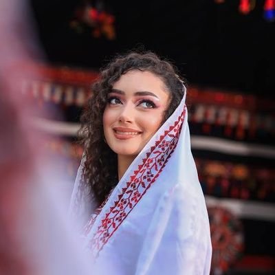 My name is Sarah Sobhi Abu Qura. I am an English Lit graduate and an ESL teacher born in and residing in Rafah