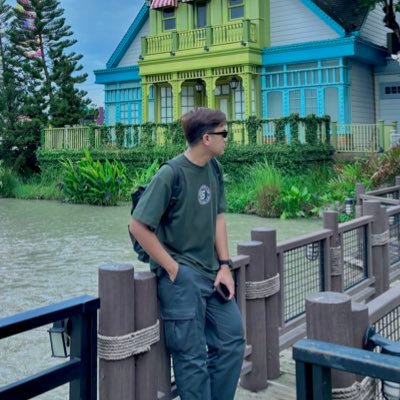 daniixll's profile picture. this is a modern fairytale, no happy ending