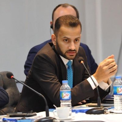 محامي ورجل قانون ومهتم بالسياسة ، Lawyer and legal expert, interested in politics