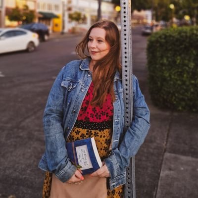 💜Book Blogger 💙 Reviews 💚 Literary Travel ❤Coffee Enthusiast 🤍 Tortured Poet