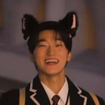 she/her. 94’. filthy multi stan. filthier multi shipper. i love my cats san and yoongi. feelin’ borahae in this chilli’s tonite. 🔞