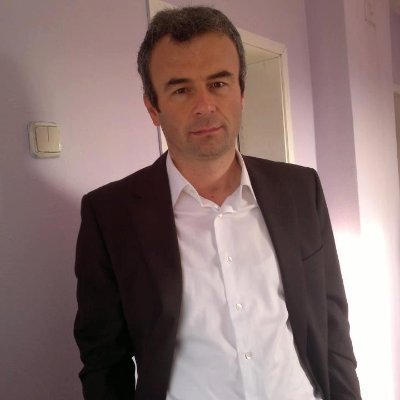 idris__yavas's profile picture. Günün adamı olmaya çalışma. 
Hakikâtin adamı olmaya çalış. 
Çünkü gün değişir. 
Hakikât değişmez! 
Hz.Mevlana