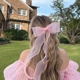 Awplieoxat9731's profile picture. 